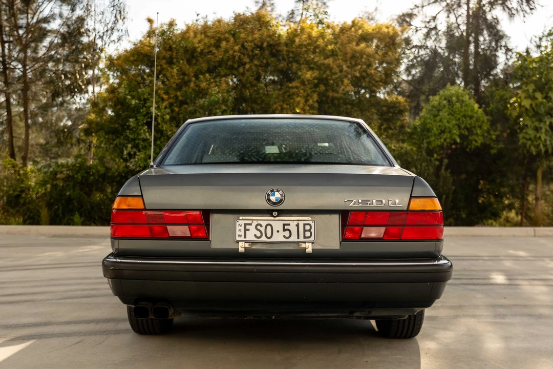 1989 BMW E32 7 Series - Image 6 of 31