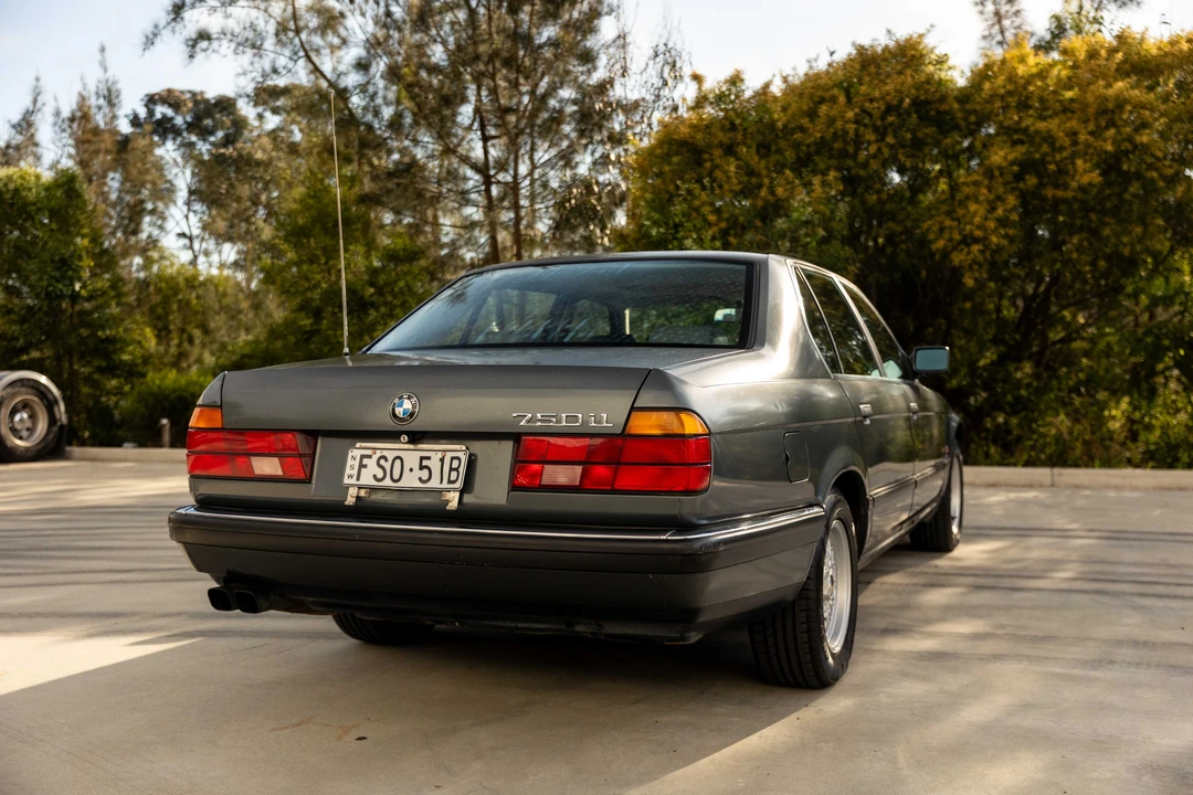 1989 BMW E32 7 Series - Image 7 of 31