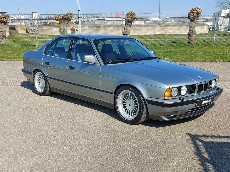 1989 BMW E34 M5 - Image 10 of 31