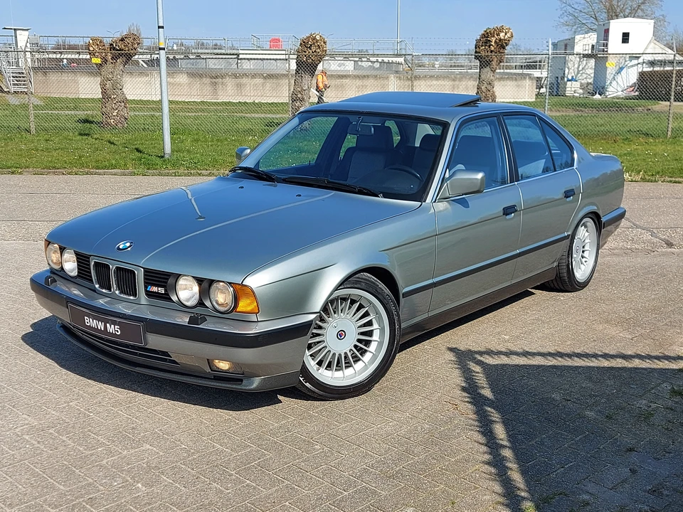 1989 BMW E34 M5 - Image 4 of 31