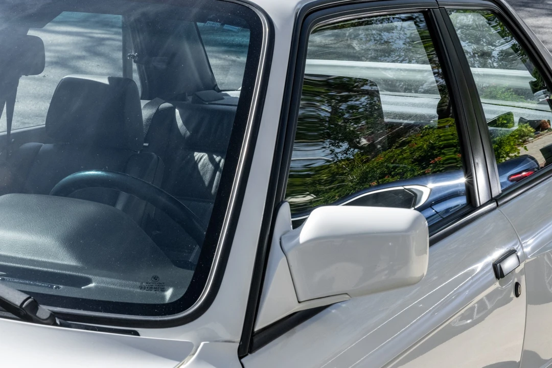 1989 BMW E30 M3 - Image 20 of 31