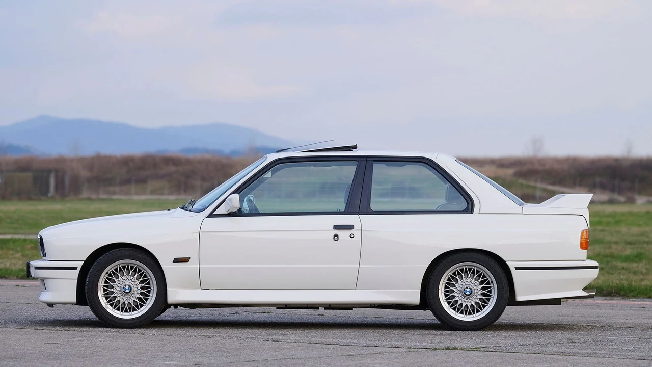 1989 BMW E30 M3 - Image 11 of 31