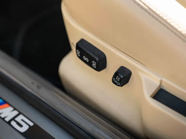 1989 BMW E34 M5 - Image 11 of 31