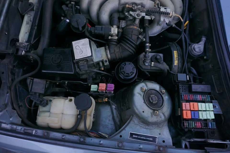 1989 BMW E30 3 Series - Image 15 of 18