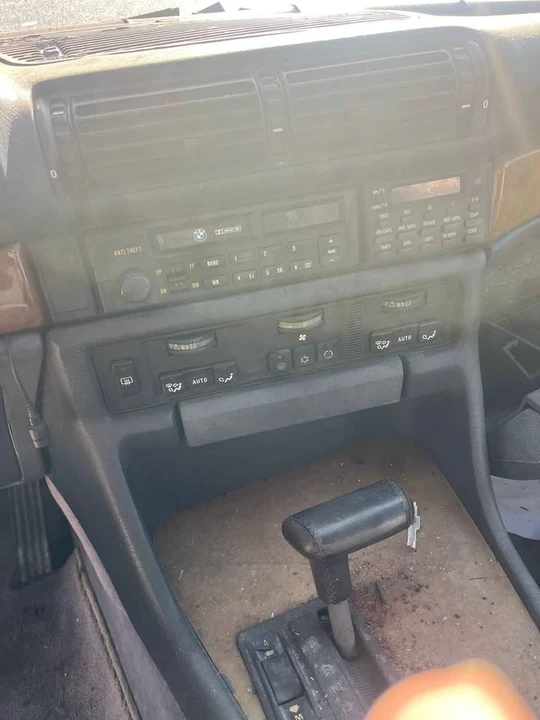 1989 BMW E32 7 Series - Image 5 of 8
