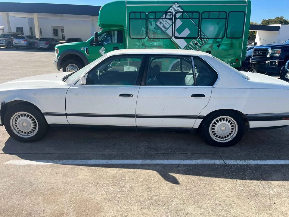1989 BMW E32 7 Series - Image 4 of 8