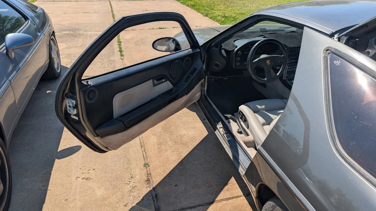 1989 Porsche 928 S4 - Image 18 of 19