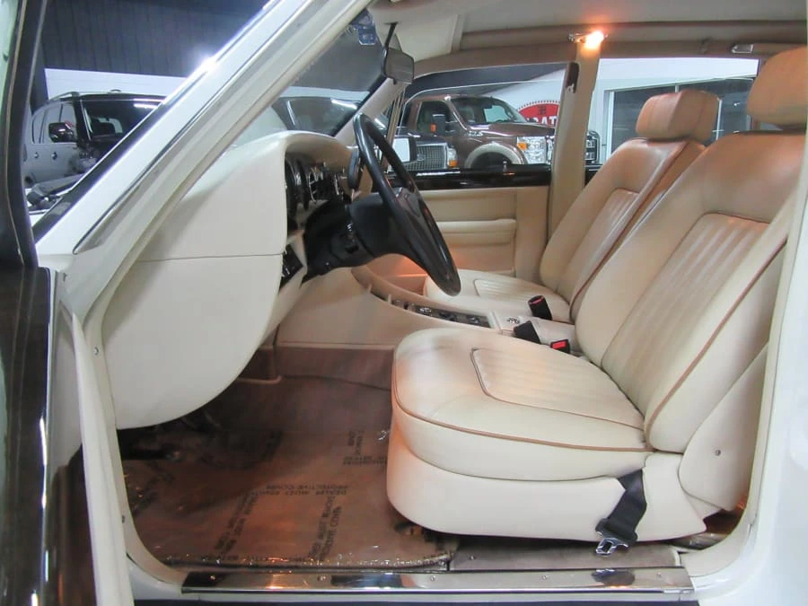 1989 Bentley Mulsanne 1st Gen - Image 6 of 12