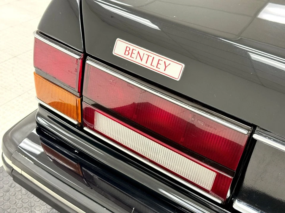 1989 Bentley Mulsanne 1st Gen - Image 17 of 21