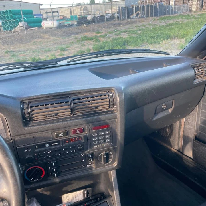 1989 BMW E30 3 Series - Image 14 of 18