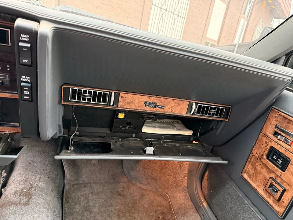1989 Buick Century - Image 5 of 12