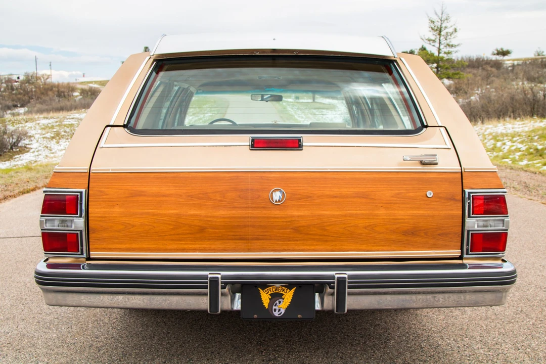 1989 Buick Electra - Image 25 of 31