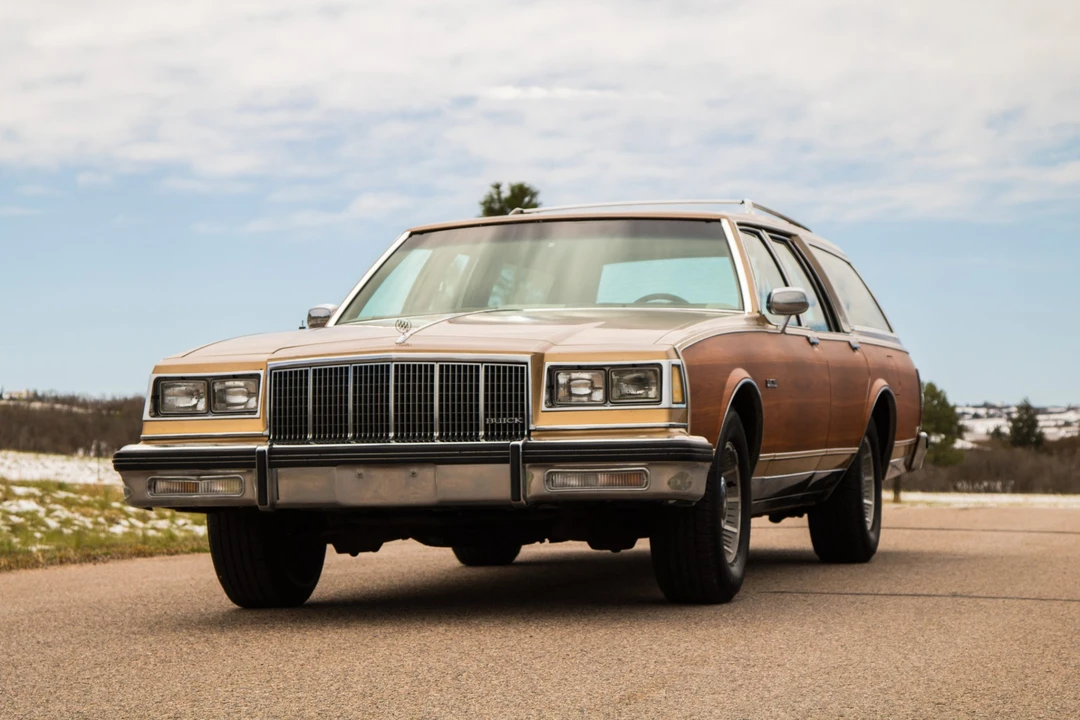 1989 Buick Electra - Image 2 of 31