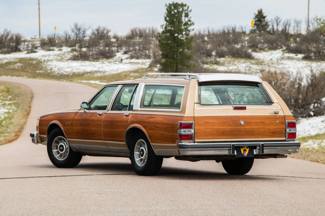 1989 Buick Electra - Image 16 of 31