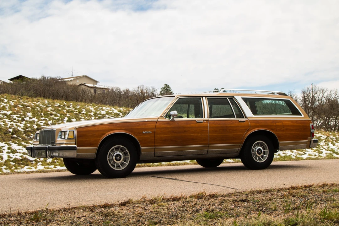 1989 Buick Electra - Image 8 of 31