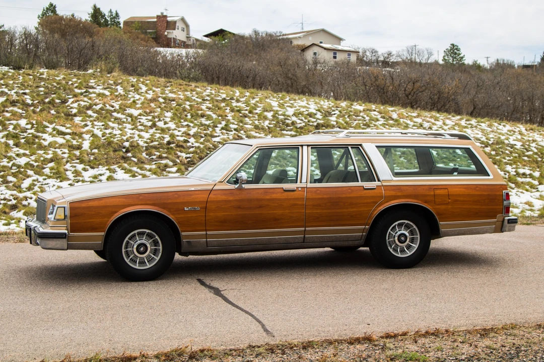 1989 Buick Electra - Image 9 of 31
