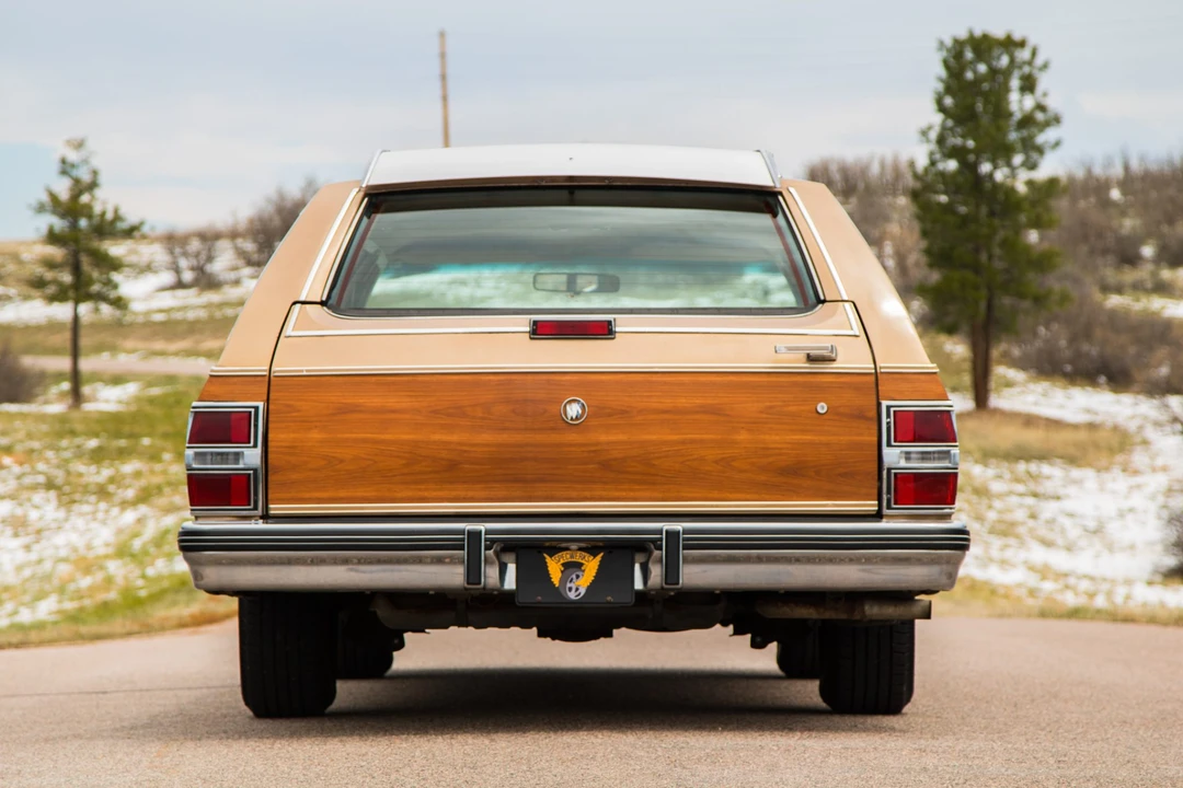 1989 Buick Electra - Image 24 of 31