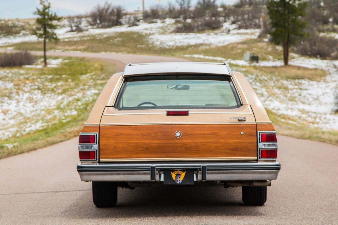 1989 Buick Electra - Image 22 of 31