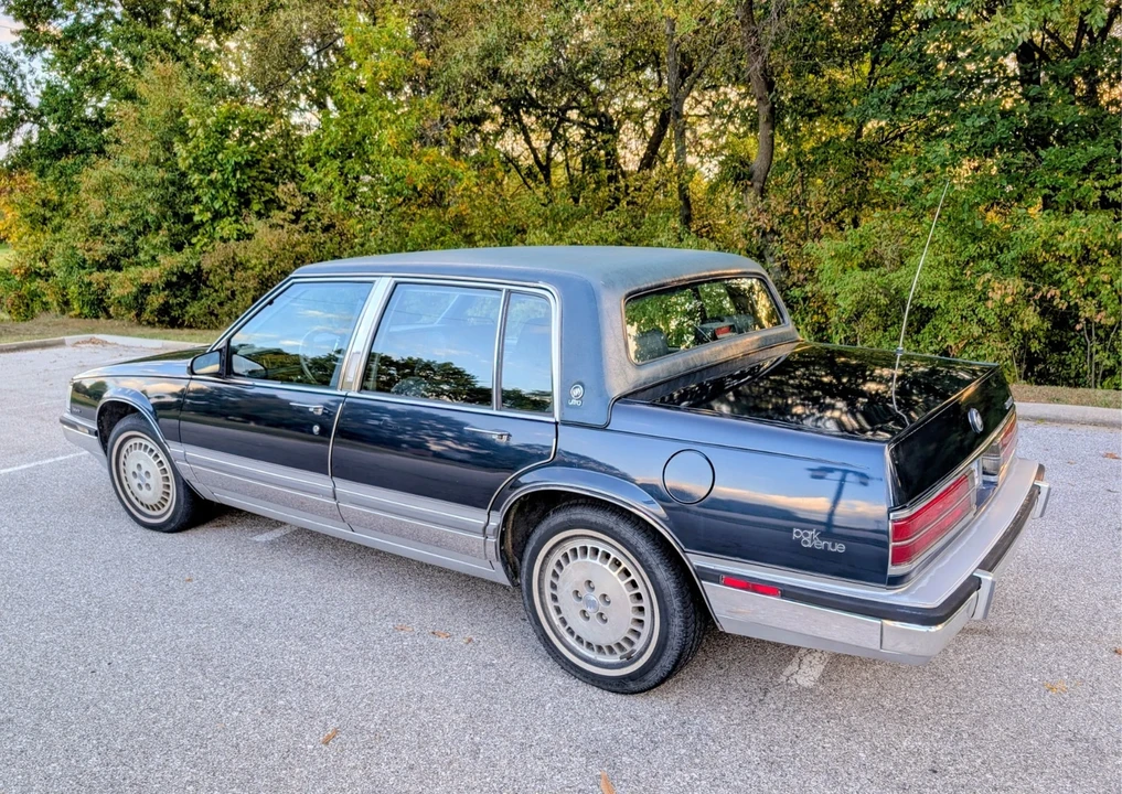 1989 Buick Electra - Image 14 of 21