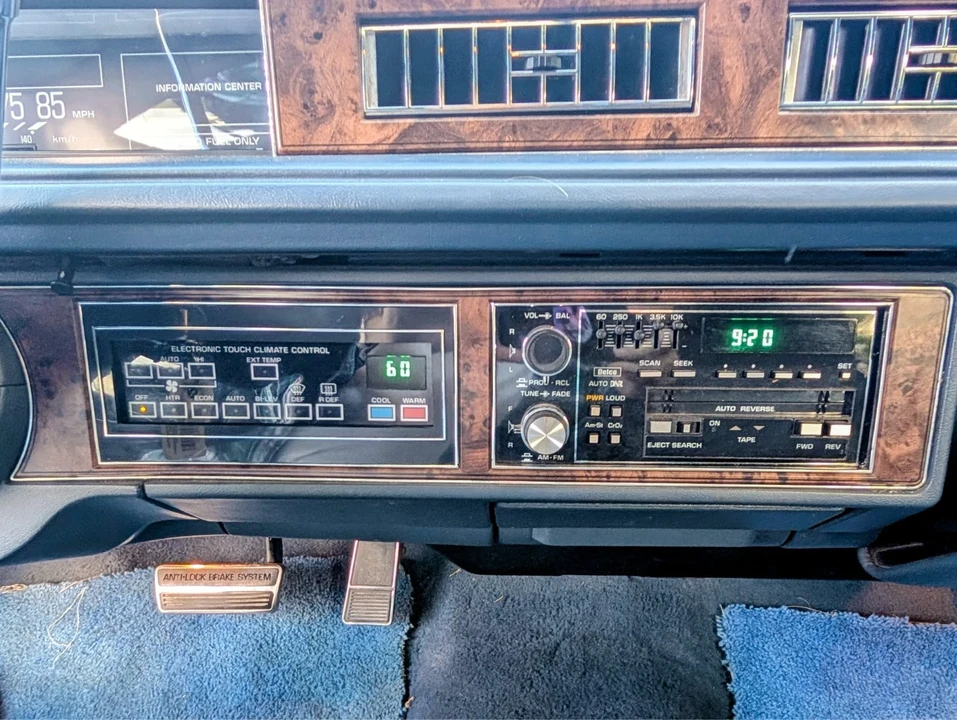 1989 Buick Electra - Image 15 of 21