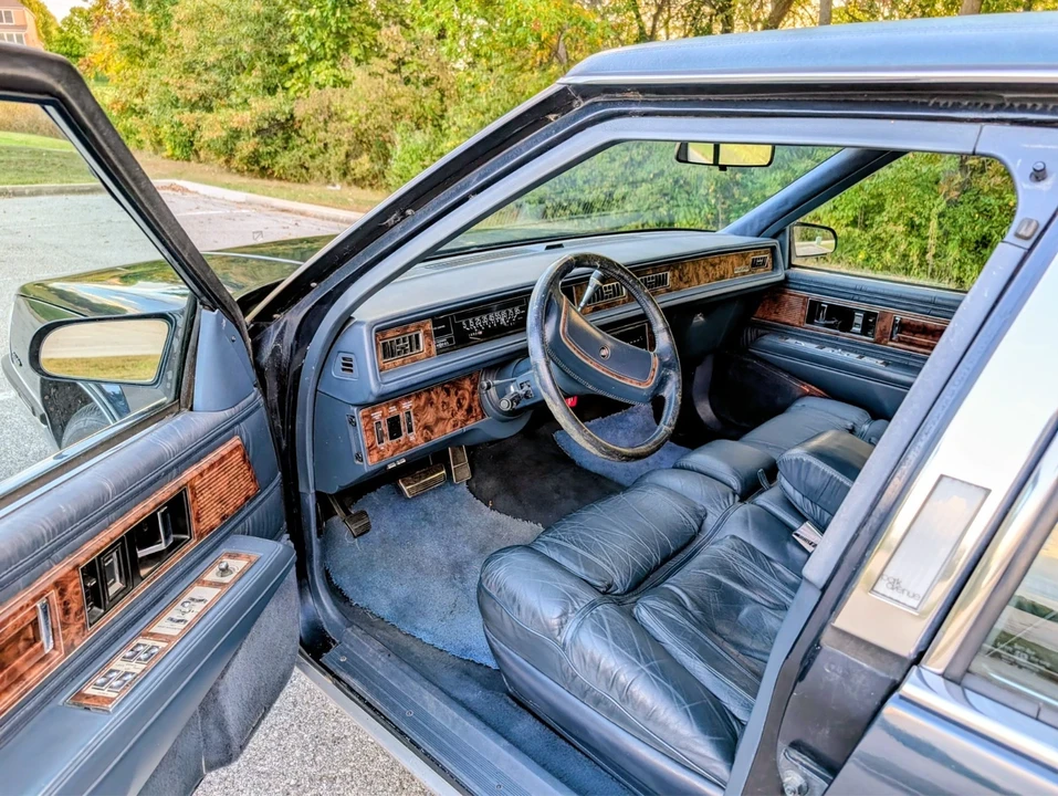 1989 Buick Electra - Image 13 of 21