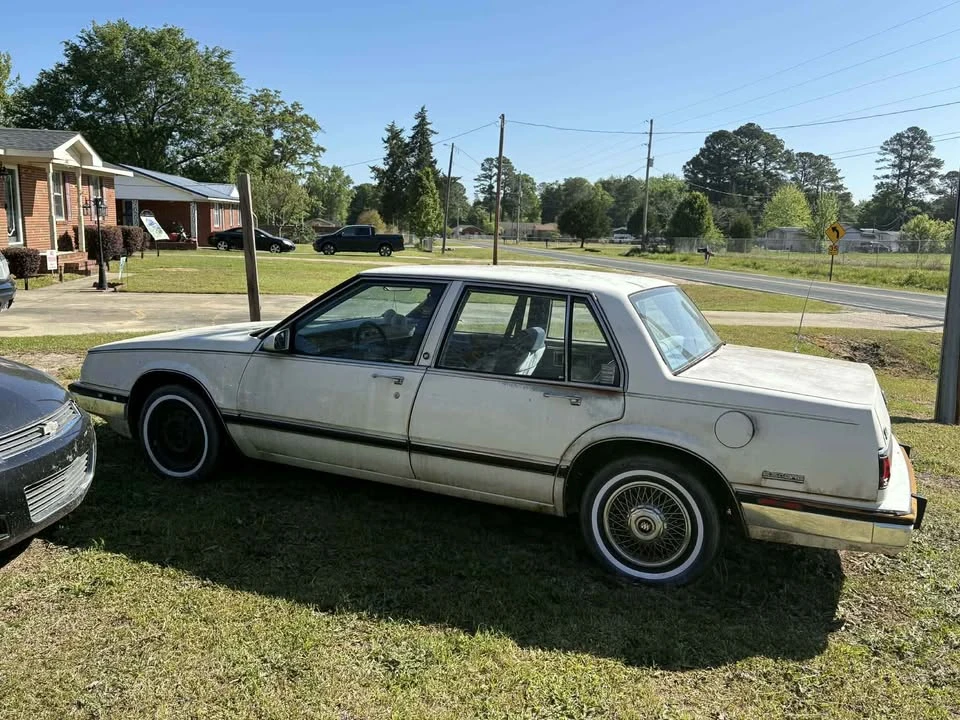 1989 Buick LeSabre - Image 2 of 11