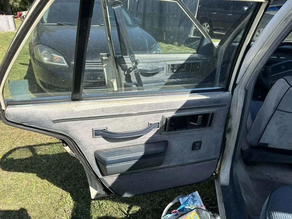 1989 Buick LeSabre - Image 10 of 11