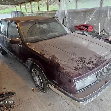 1989 Buick LeSabre Custom Sedan 4D