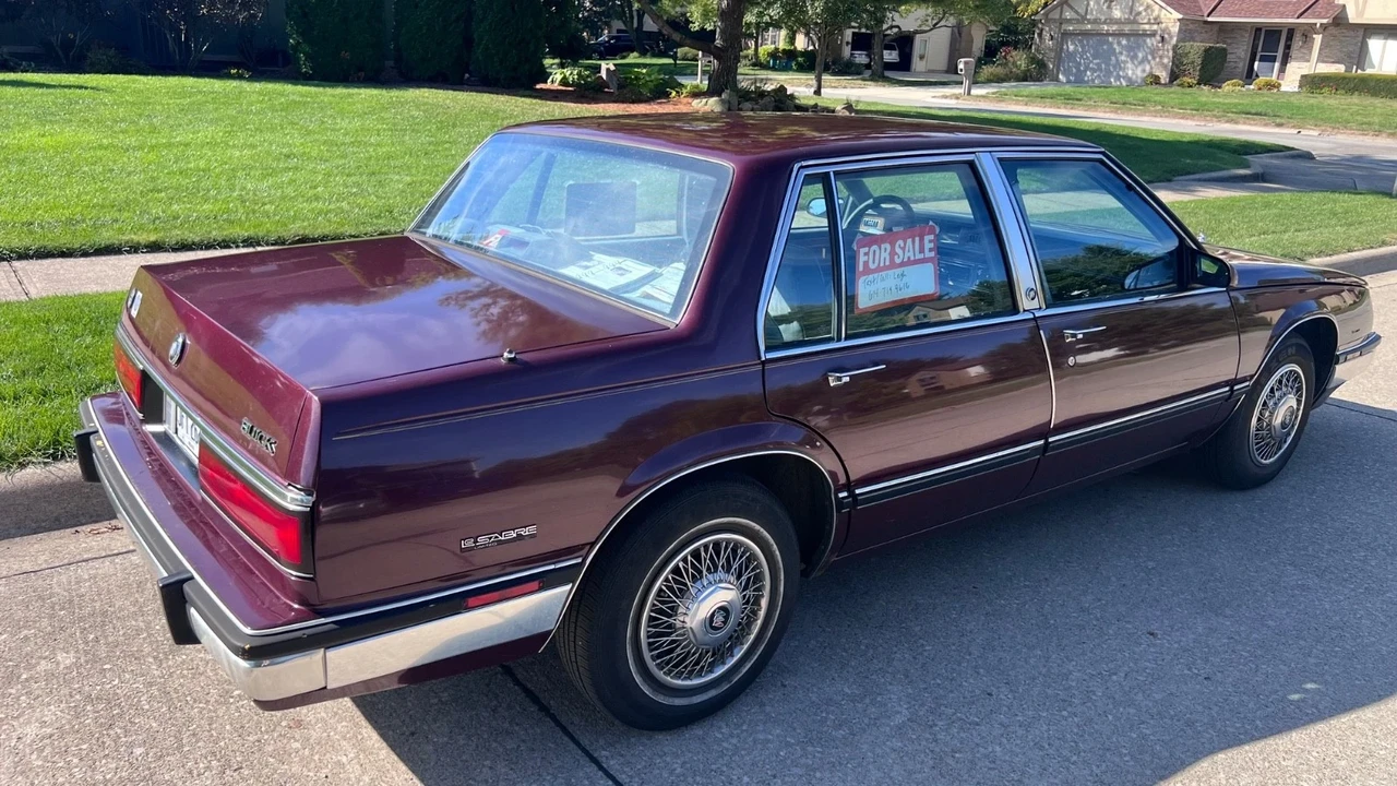 1989 Buick LeSabre - Image 17 of 21