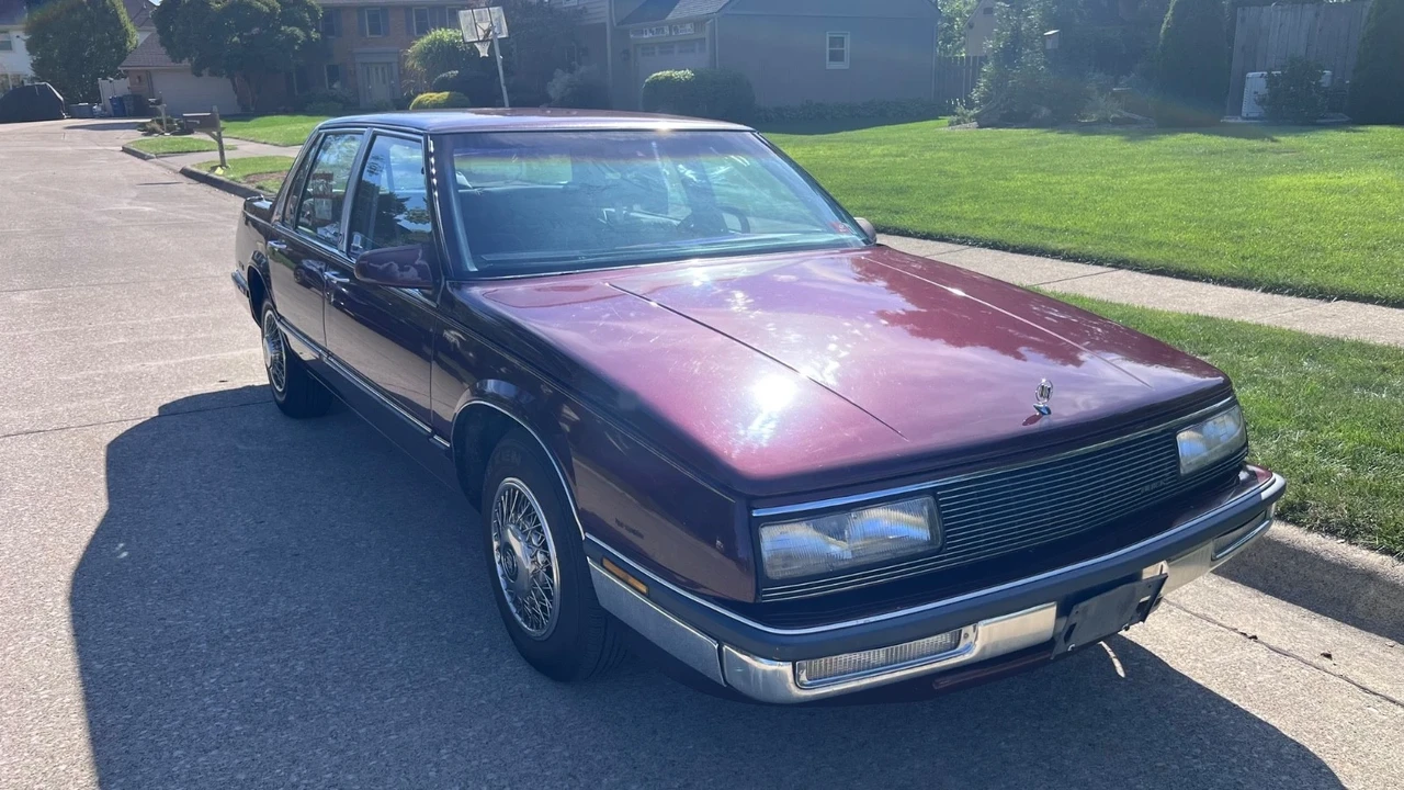 1989 Buick LeSabre - Image 2 of 21