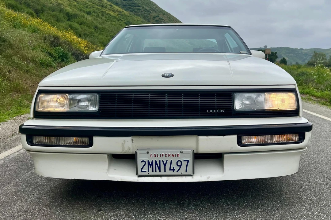1989 Buick LeSabre - Image 2 of 31