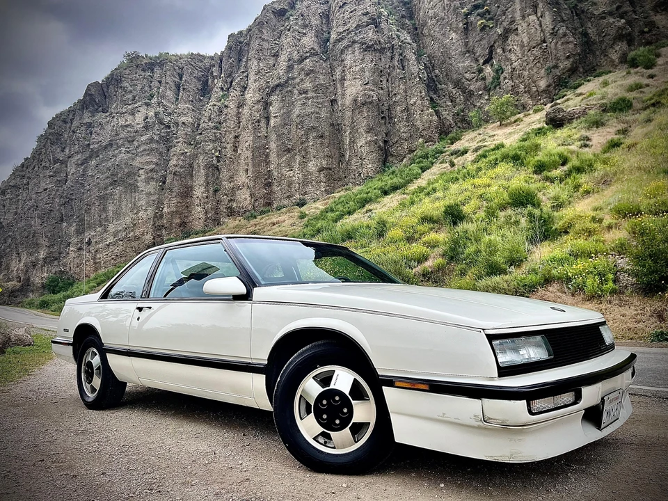 1989 Buick LeSabre - Image 24 of 31