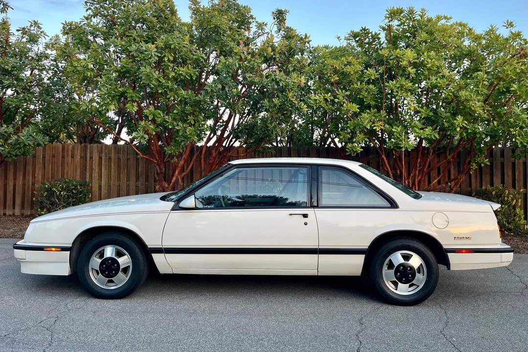 1989 Buick LeSabre - Image 3 of 31