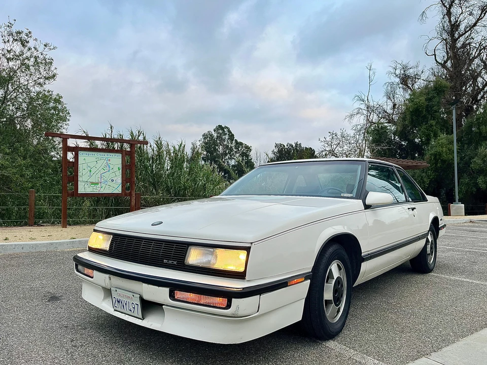 1989 Buick LeSabre - Image 8 of 31