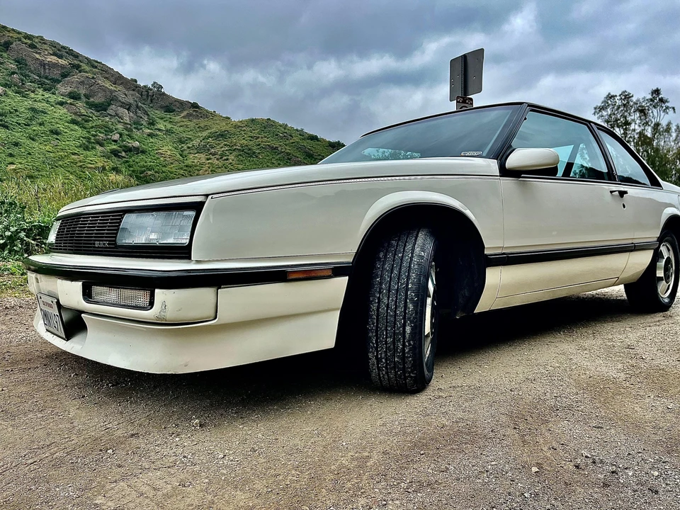 1989 Buick LeSabre - Image 10 of 31