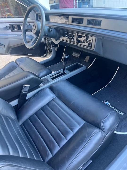 1989 Buick LeSabre - Image 11 of 12
