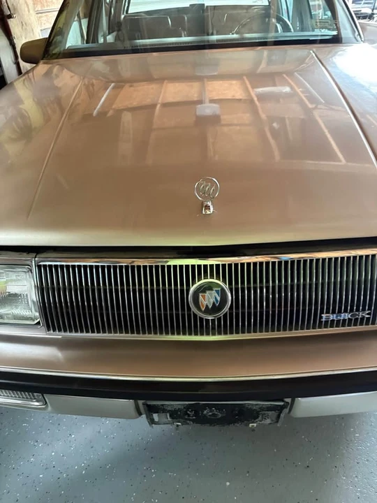 1989 Buick Park Avenue - Image 2 of 5