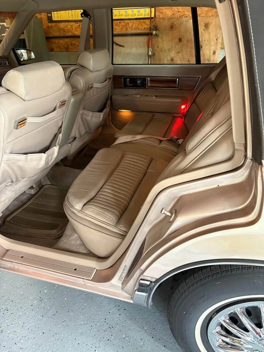 1989 Buick Park Avenue - Image 3 of 5