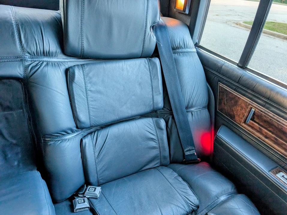 1989 Buick Park Avenue - Image 20 of 21