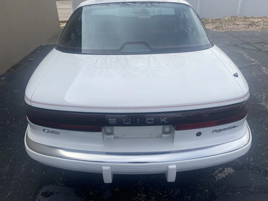 1989 Buick Reatta - Image 5 of 14