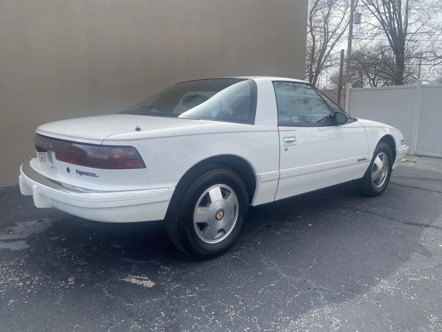 1989 Buick Reatta - Image 2 of 14