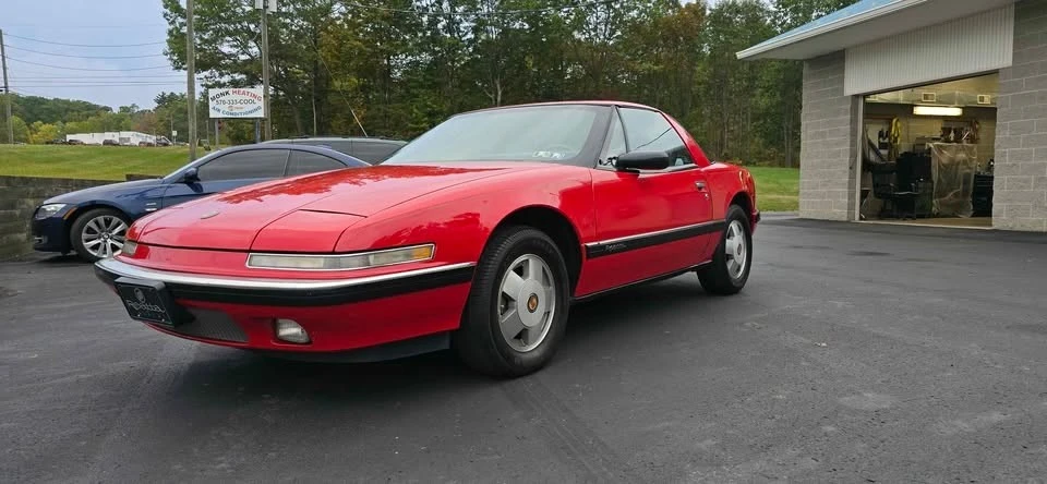 1989 Buick Reatta - Image 18 of 18