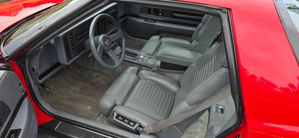 1989 Buick Reatta - Image 9 of 18