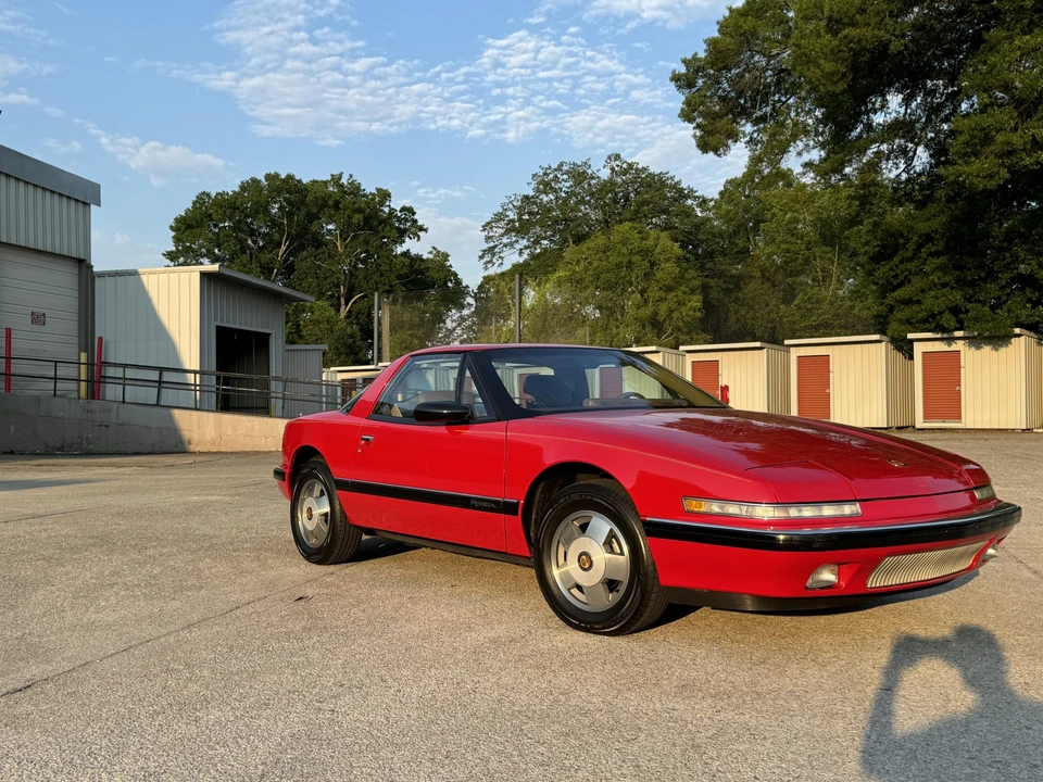 1989 Buick Reatta - Image 4 of 31