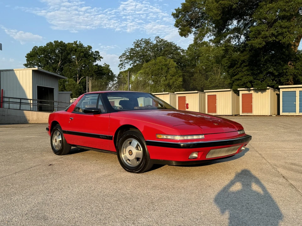 1989 Buick Reatta - Image 5 of 31