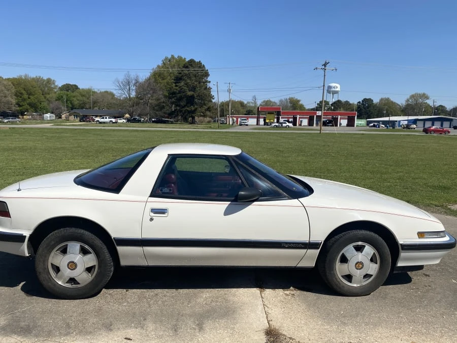 1989 Buick Reatta - Image 5 of 8