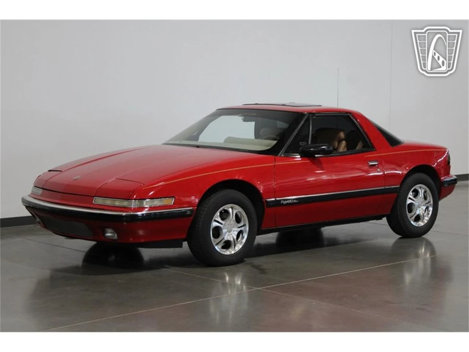1989 Buick Reatta - Image 18 of 31
