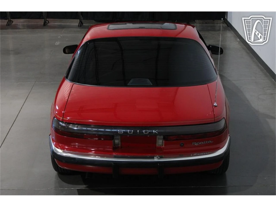 1989 Buick Reatta - Image 13 of 31