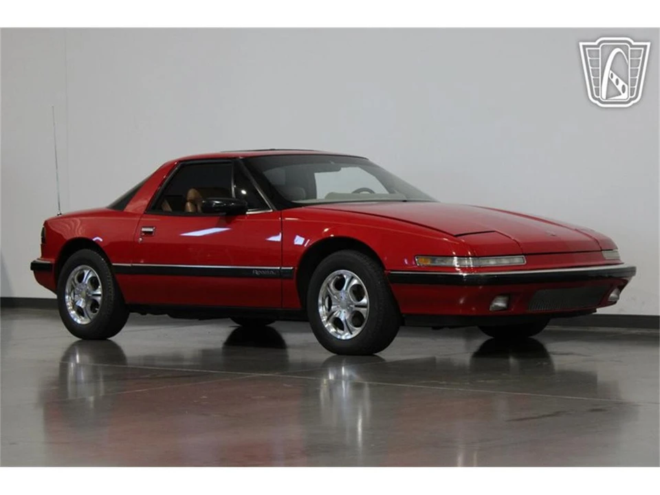 1989 Buick Reatta - Image 23 of 31