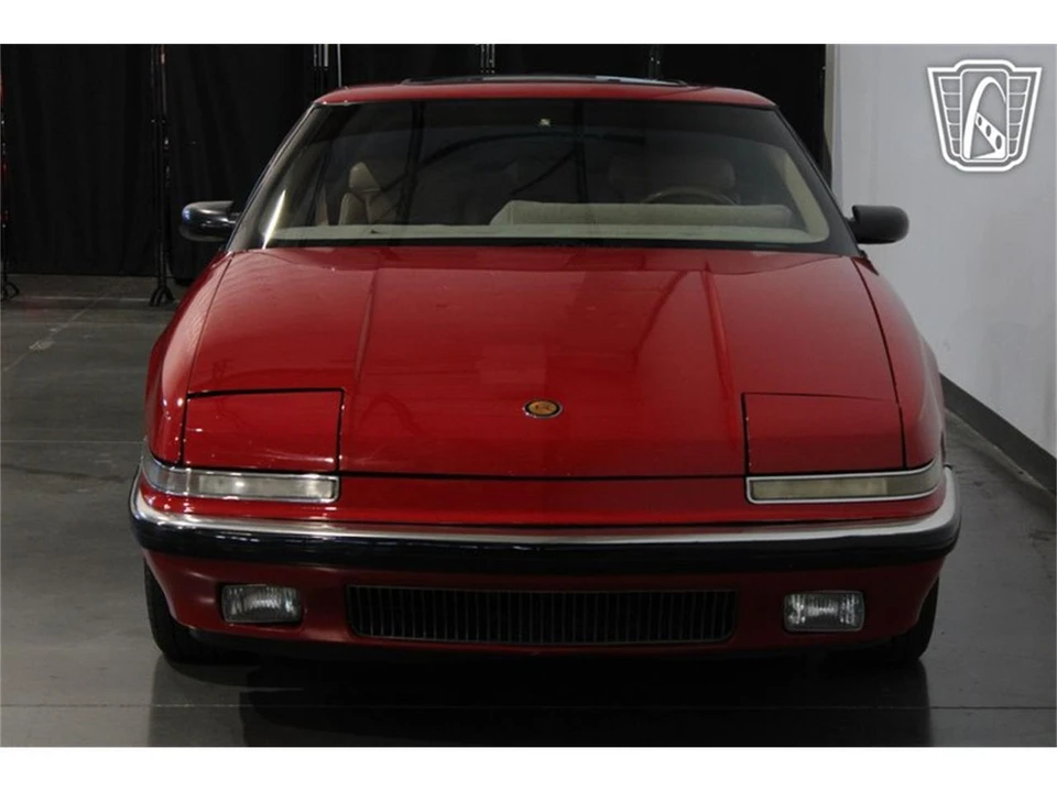 1989 Buick Reatta - Image 14 of 31